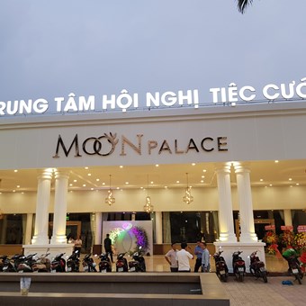 Trung tâm hội nghị & tiệc cưới Moon Palace tuyển dụng