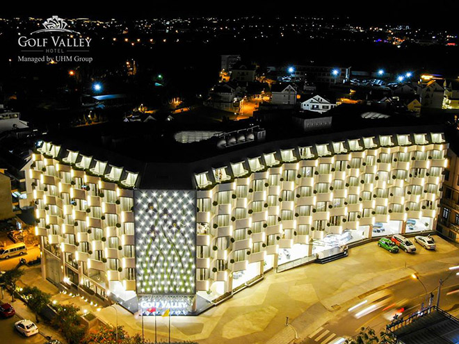 UHM Group cùng doanh nghiệp giải bài toán “Quản trị Khách sạn - Du lịch”