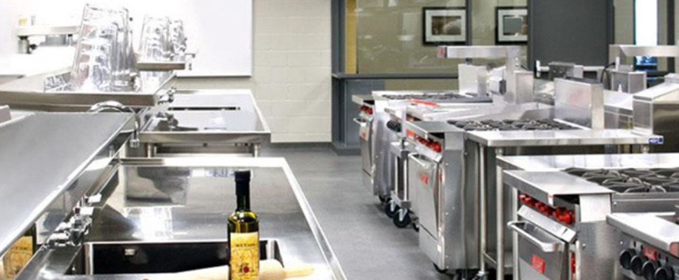 8 lưu ý khi lựa chọn mua trang thiết bị nhà hàng khách sạn